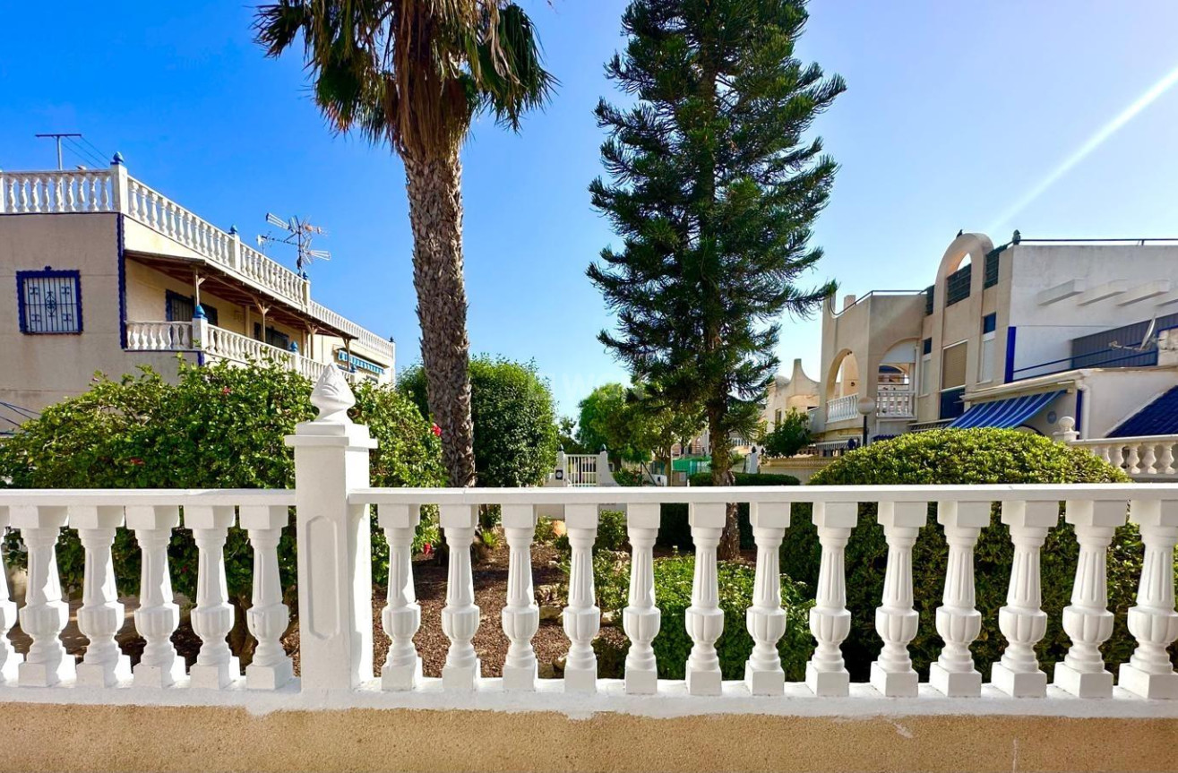 Odsprzedaż - Kamienica - Torrevieja - Carrefour