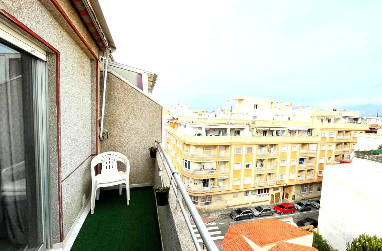 Resale - Apartment / flat - Torrevieja - Centro