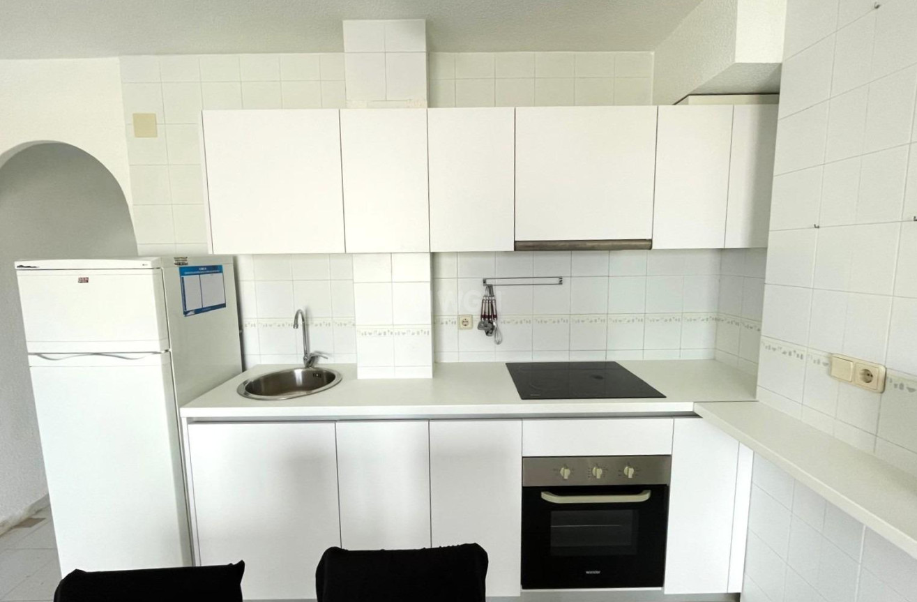 Resale - Apartment / flat - Torrevieja - Centro