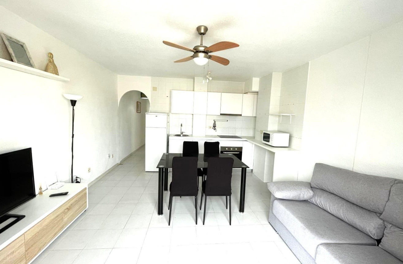 Resale - Apartment / flat - Torrevieja - Centro