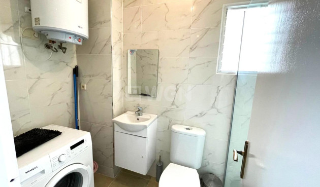 Resale - Apartment / flat - Torrevieja - Centro