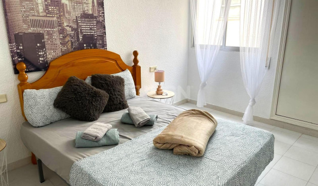 Resale - Apartment / flat - Torrevieja - Centro