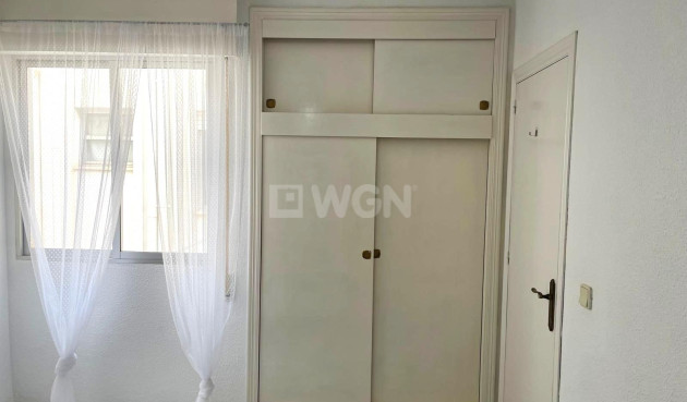 Resale - Apartment / flat - Torrevieja - Centro