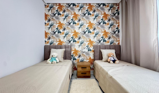 Resale - Apartment / flat - Torrevieja - Playa de los Locos