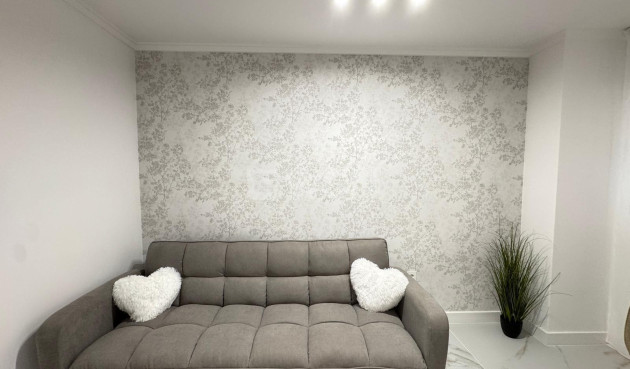 Resale - Apartment / flat - Torrevieja - Playa de los Locos