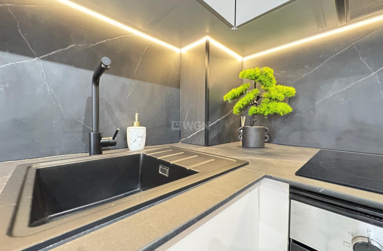 Resale - Apartment / flat - Torrevieja - Playa de los Locos