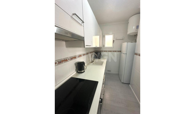 Resale - Apartment / flat - Torrevieja - Centro