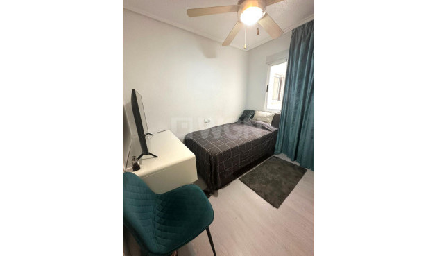 Resale - Apartment / flat - Torrevieja - Centro