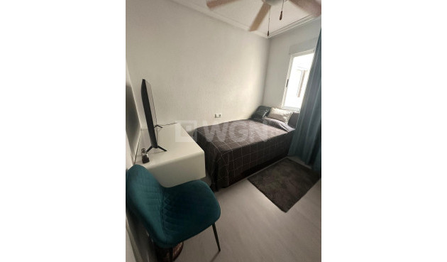 Resale - Apartment / flat - Torrevieja - Centro