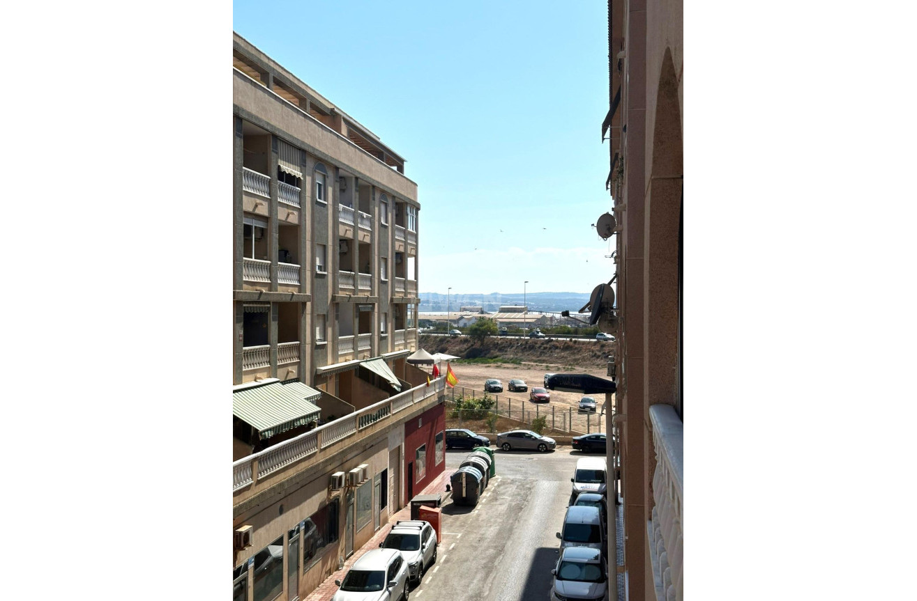Resale - Apartment / flat - Torrevieja - Centro