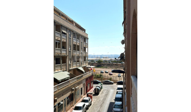 Resale - Apartment / flat - Torrevieja - Centro