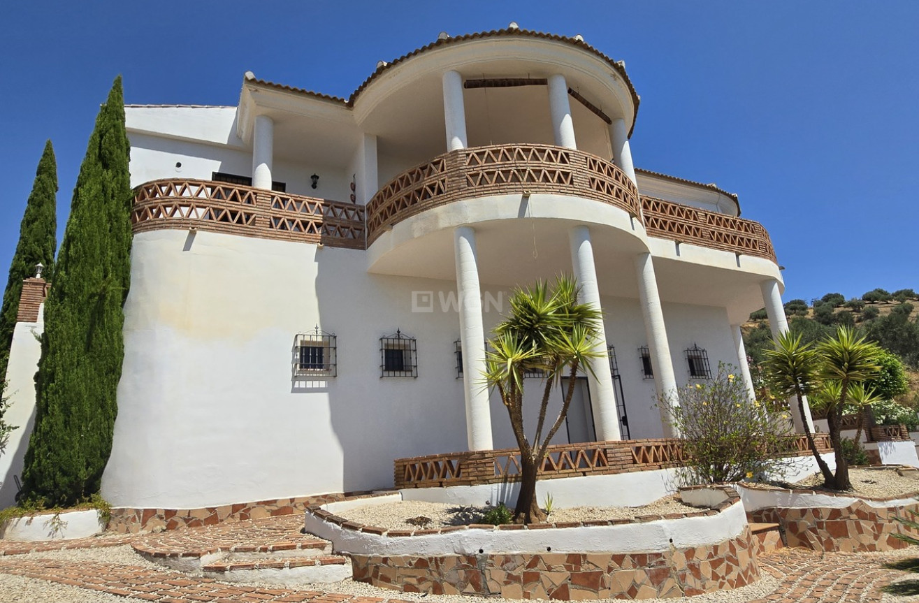 Odsprzedaż - Villa - Alcaucín - Inland