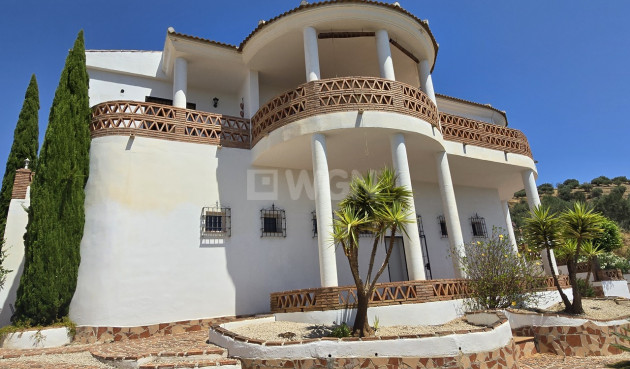 Odsprzedaż - Villa - Alcaucín - Inland