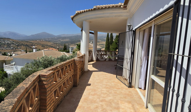 Odsprzedaż - Villa - Alcaucín - Inland