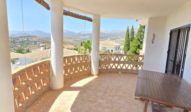 Odsprzedaż - Villa - Alcaucín - Inland