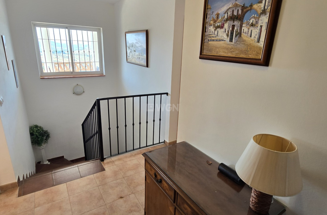 Odsprzedaż - Villa - Alcaucín - Inland