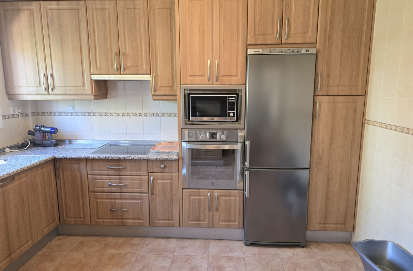 Odsprzedaż - Villa - Alcaucín - Inland