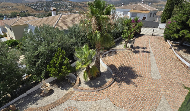 Odsprzedaż - Villa - Alcaucín - Inland
