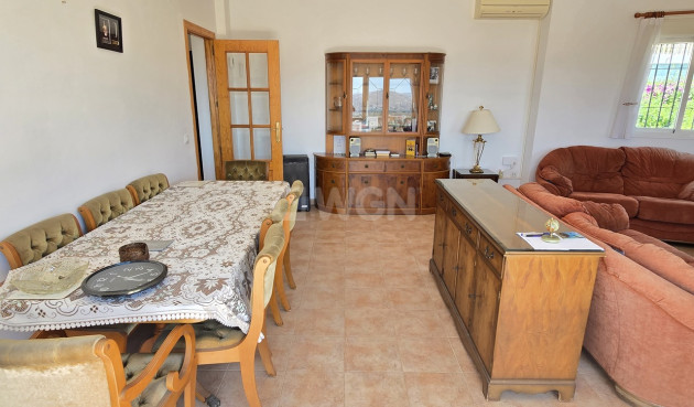 Odsprzedaż - Villa - Alcaucín - Inland