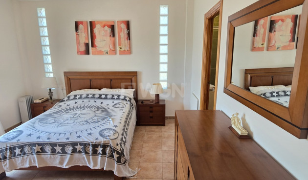 Odsprzedaż - Villa - Alcaucín - Inland