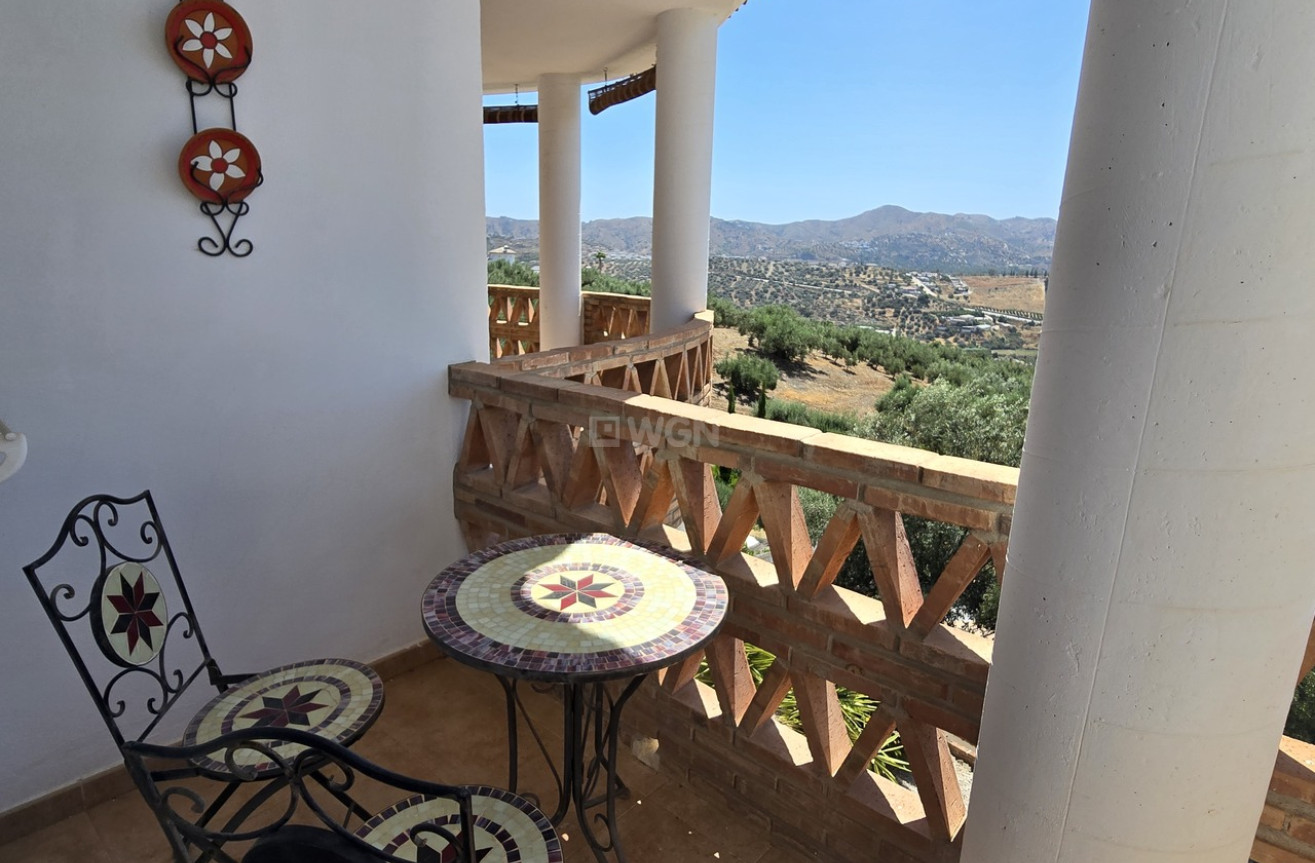 Odsprzedaż - Villa - Alcaucín - Inland