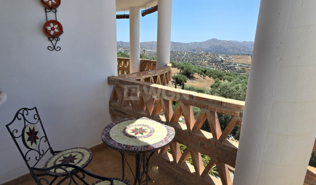 Odsprzedaż - Villa - Alcaucín - Inland