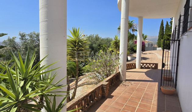 Odsprzedaż - Villa - Alcaucín - Inland