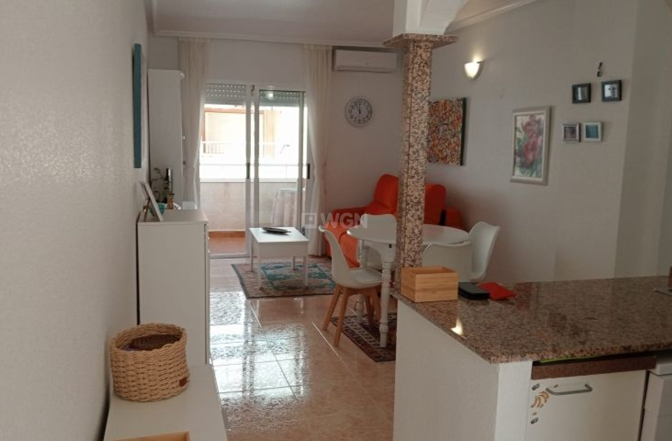 Resale - Apartment / flat - Torrevieja - Costa Blanca