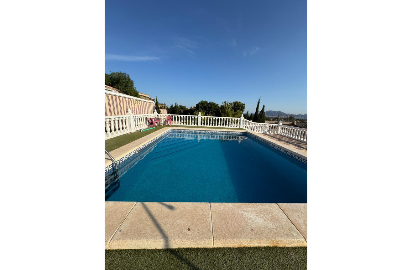 Resale - Villa - Albatera - Partida Lomas