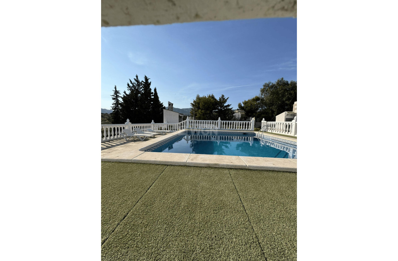 Resale - Villa - Albatera - Partida Lomas