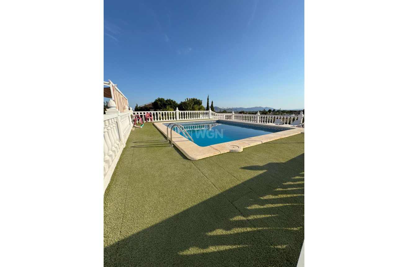 Resale - Villa - Albatera - Partida Lomas