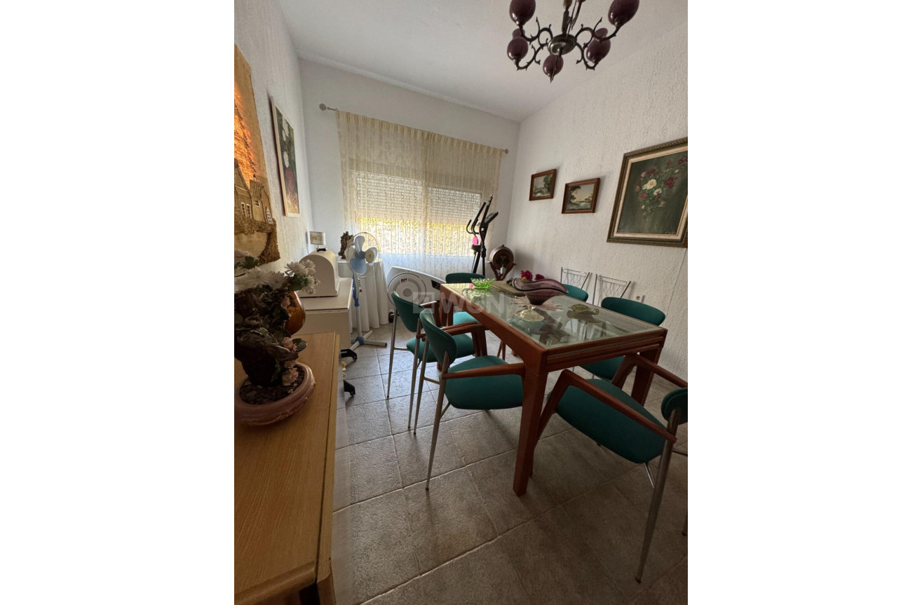 Resale - Villa - Albatera - Partida Lomas