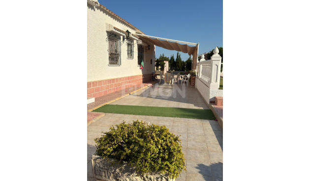 Resale - Villa - Albatera - Partida Lomas