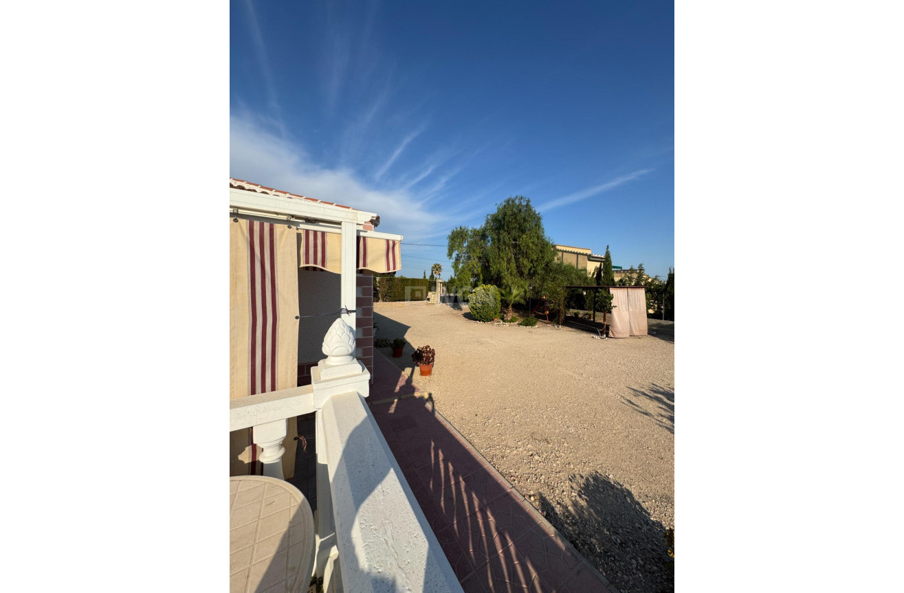 Resale - Villa - Albatera - Partida Lomas