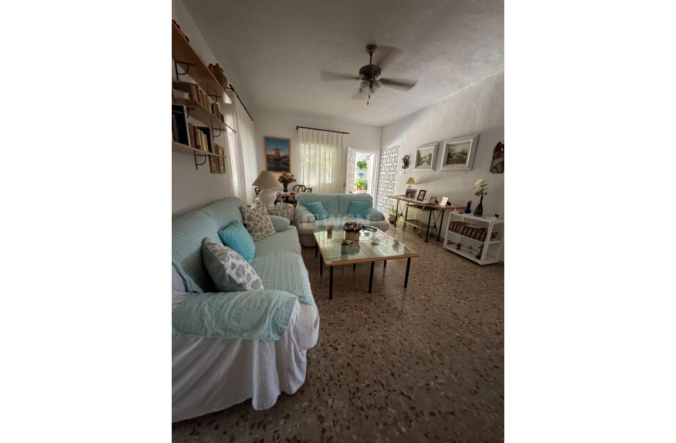 Resale - Villa - Albatera - Partida Lomas