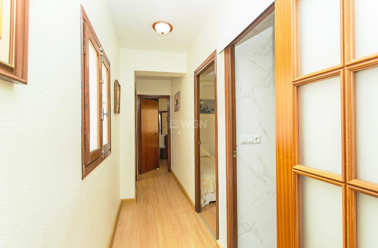 Resale - Apartment / flat - Torrevieja - Playa del Cura