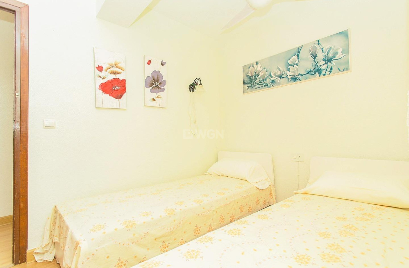 Resale - Apartment / flat - Torrevieja - Playa del Cura