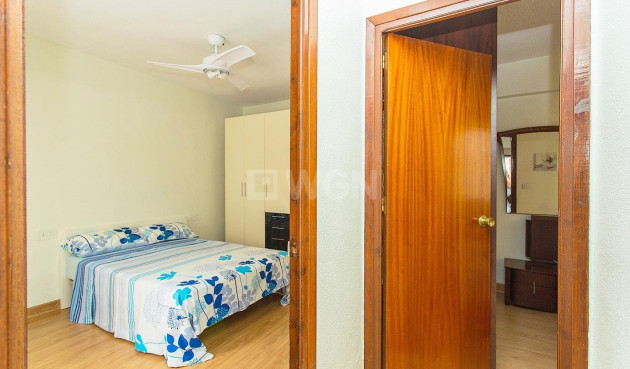 Resale - Apartment / flat - Torrevieja - Playa del Cura