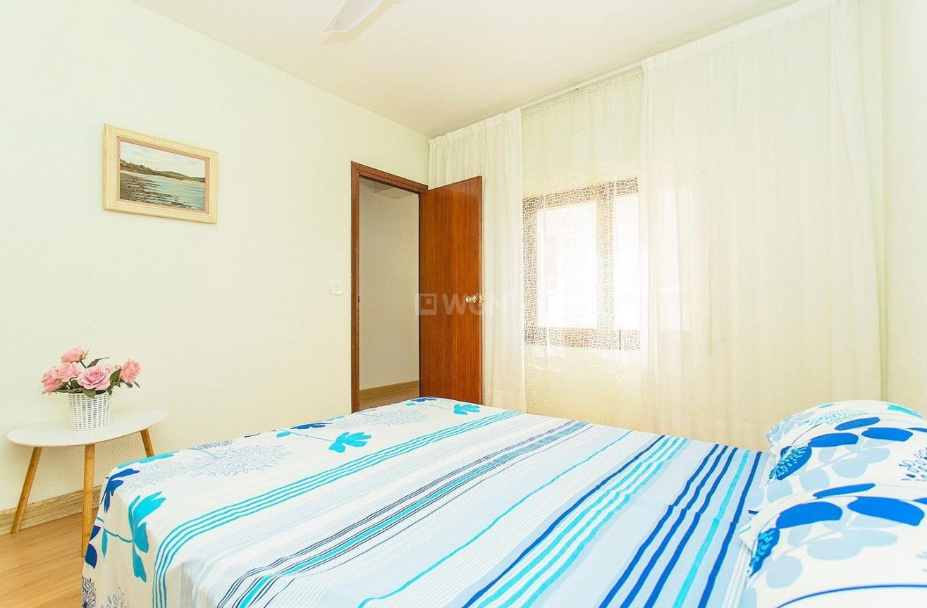 Resale - Apartment / flat - Torrevieja - Playa del Cura