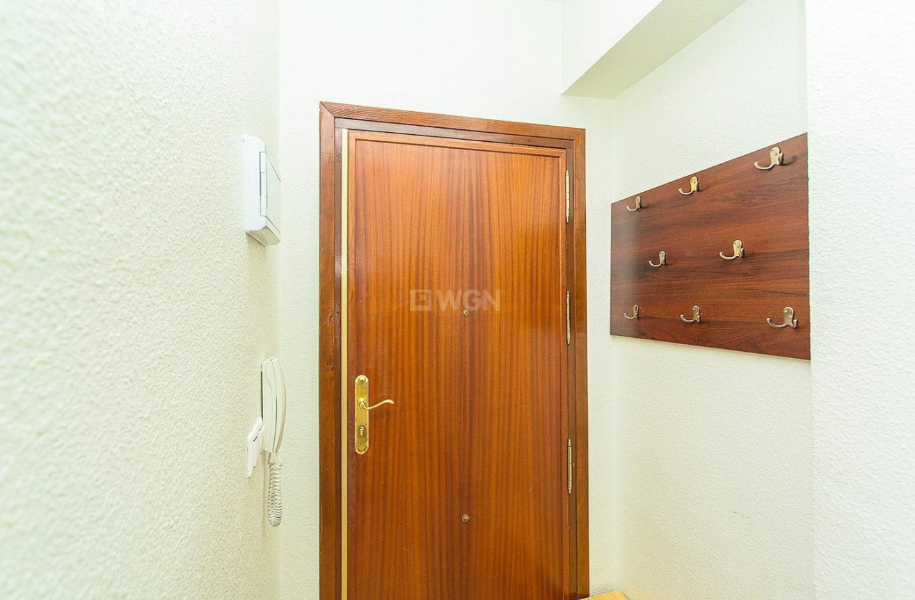 Resale - Apartment / flat - Torrevieja - Playa del Cura