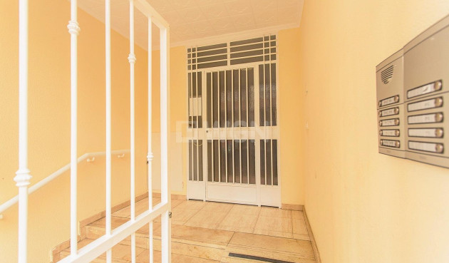 Resale - Apartment / flat - Torrevieja - Playa del Cura
