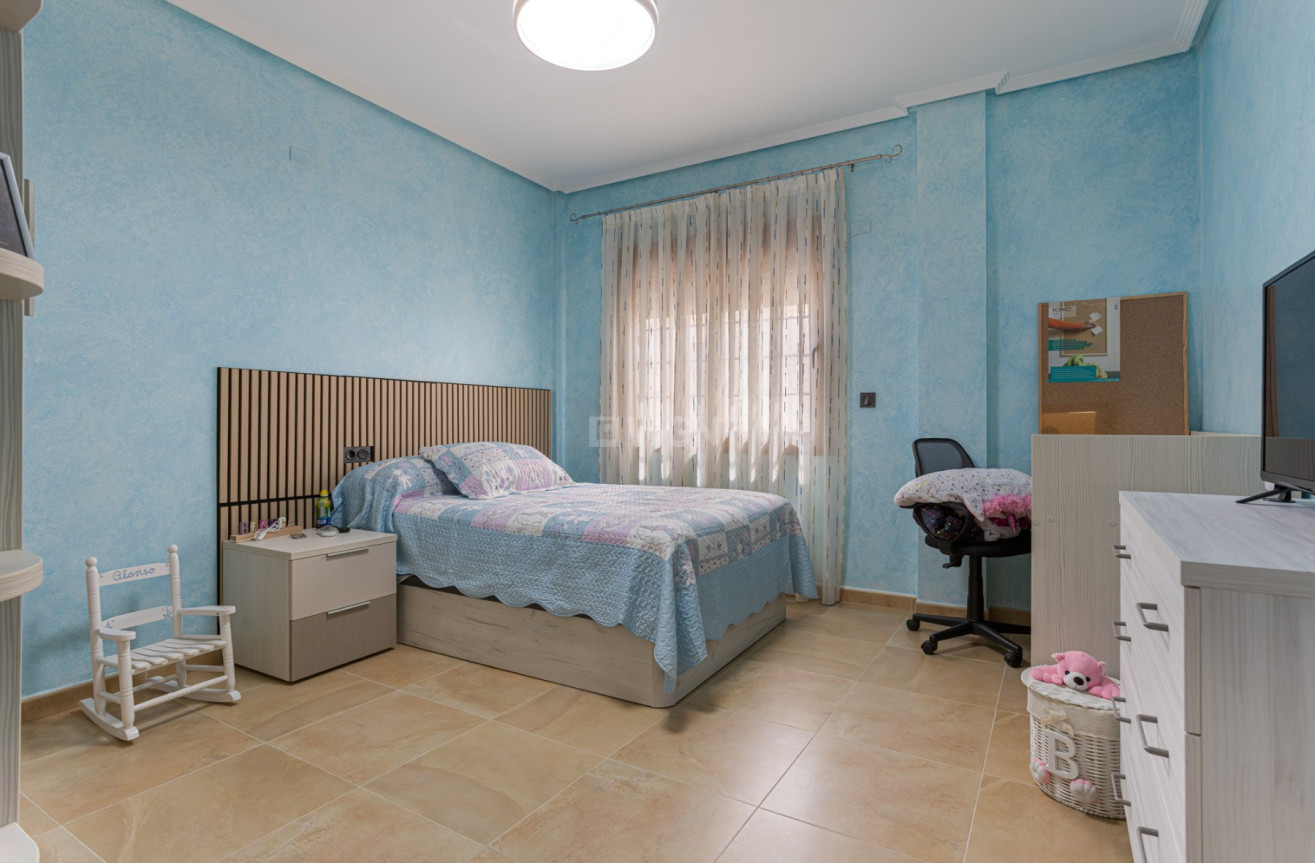 Resale - Villa - Los Montesinos - Costa Blanca