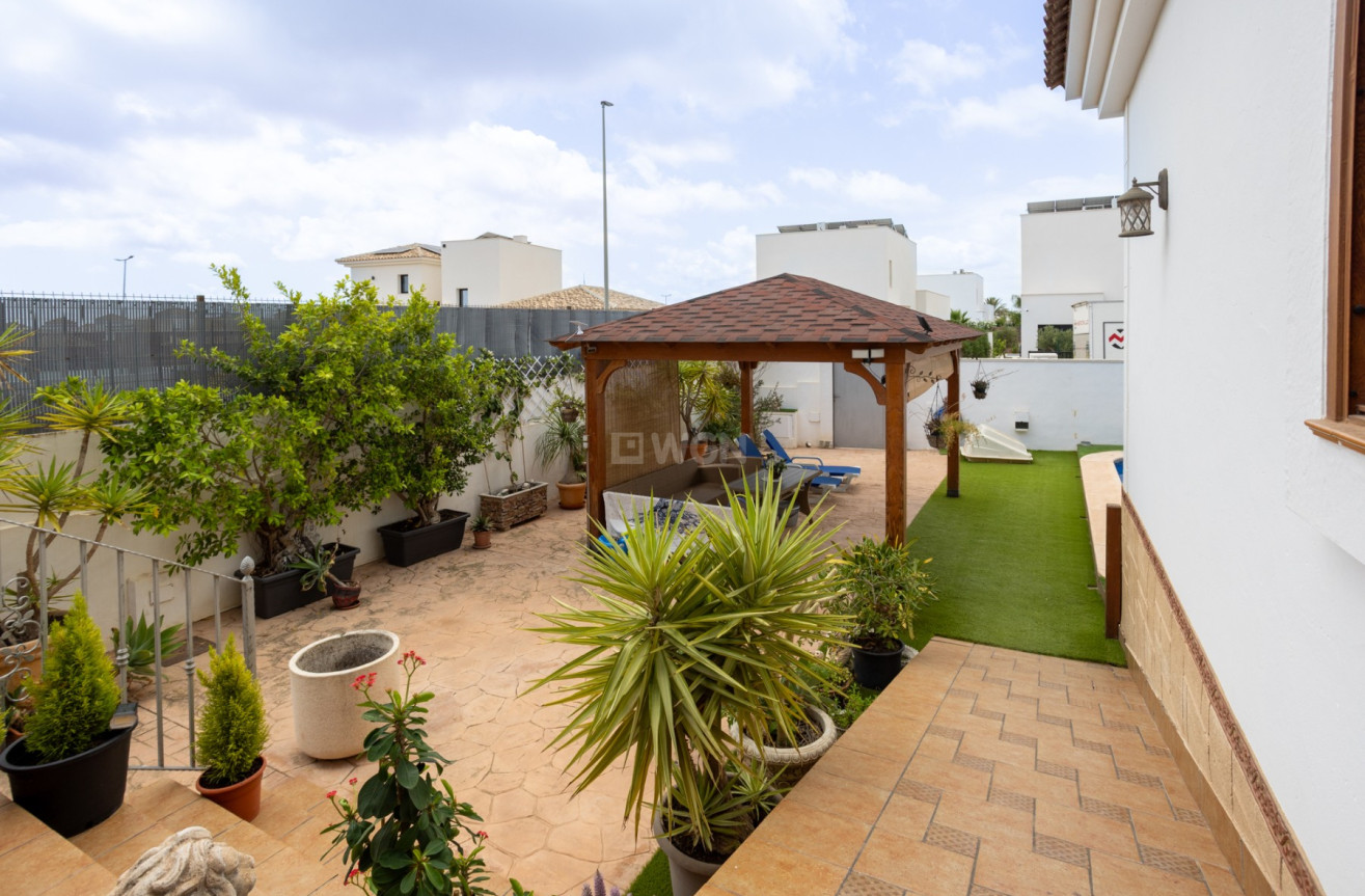 Resale - Villa - Los Montesinos - Costa Blanca