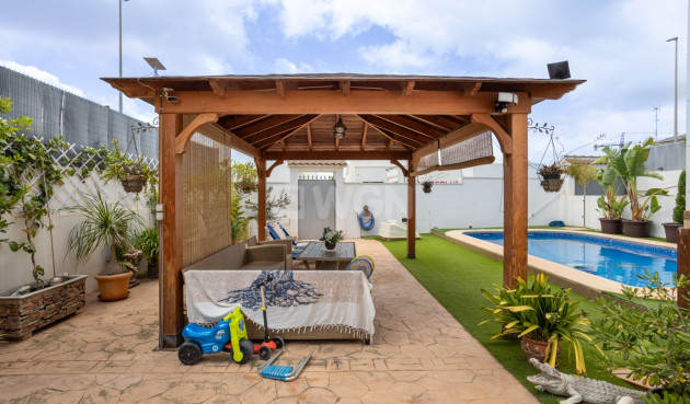 Resale - Villa - Los Montesinos - Costa Blanca