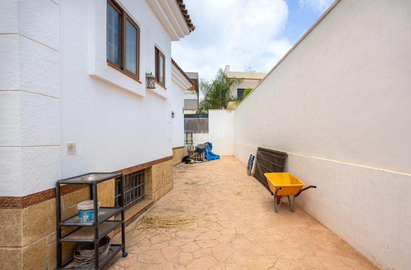 Resale - Villa - Los Montesinos - Costa Blanca