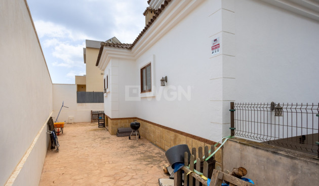 Resale - Villa - Los Montesinos - Costa Blanca