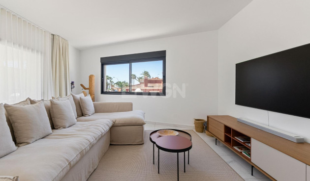 Resale - Villa - Torrevieja - La Veleta