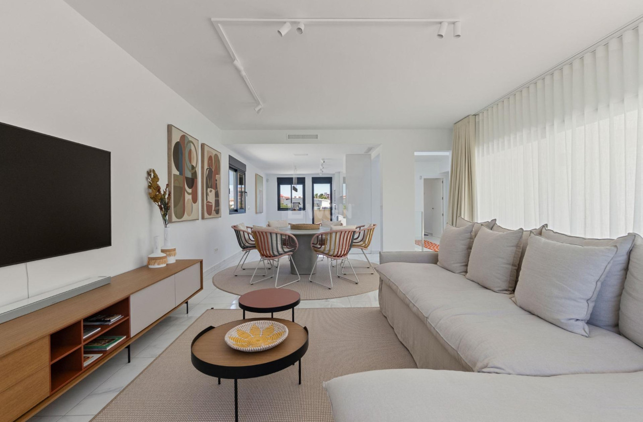 Resale - Villa - Torrevieja - La Veleta