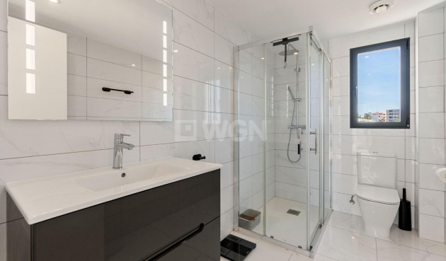 Resale - Villa - Torrevieja - La Veleta