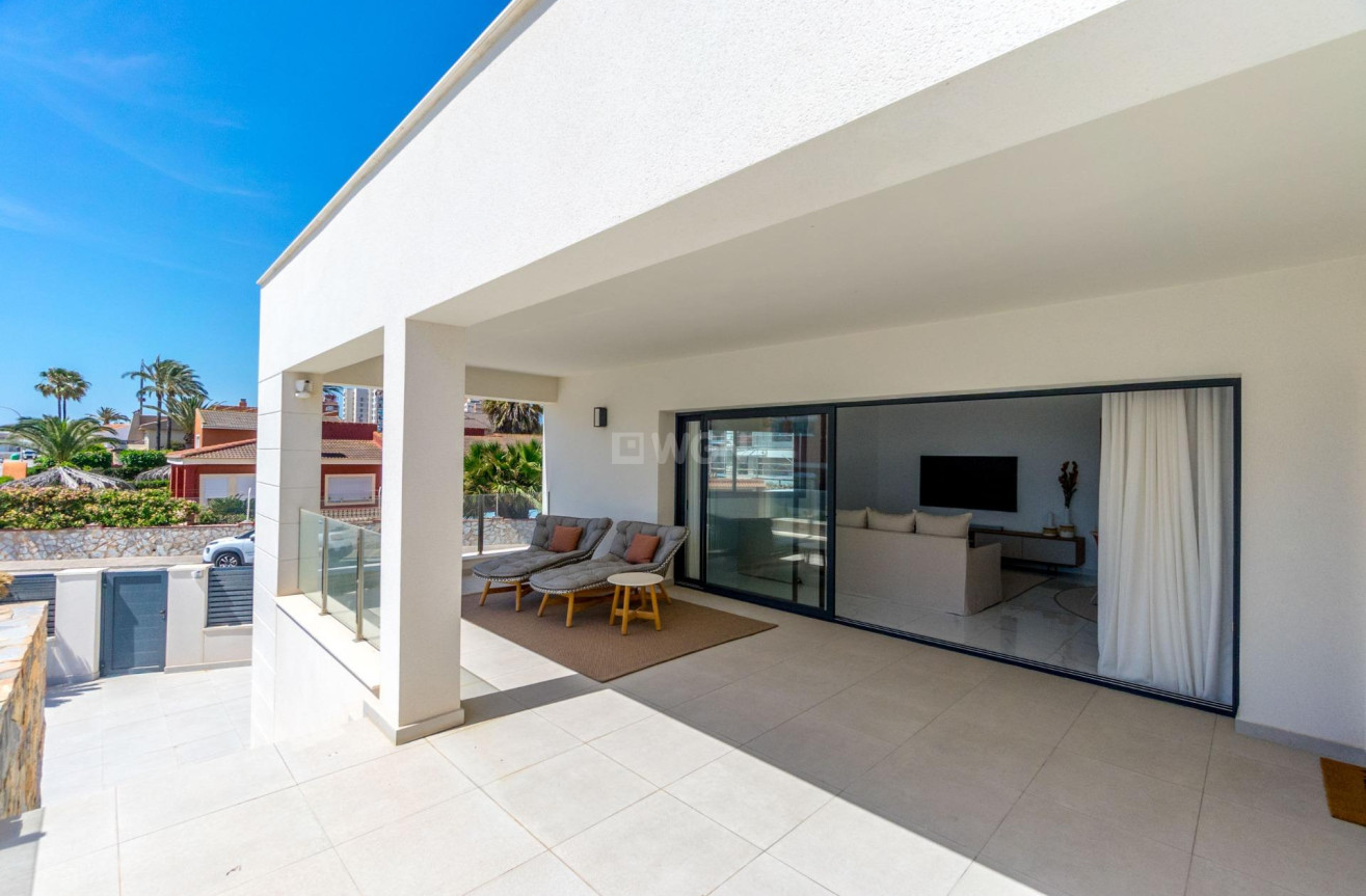 Resale - Villa - Torrevieja - La Veleta